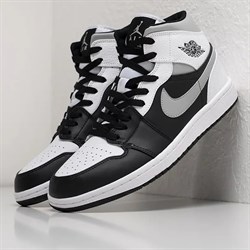 Nike Jordan 1 MID черно-белые - фото 12021